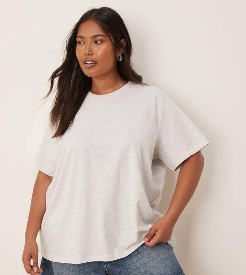ASOS DESIGN Curve - Regulär geschnittenes T-Shirt in Eisgrau meliert von ASOS Curve