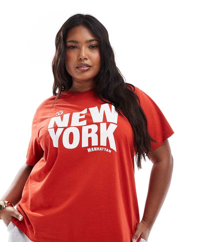ASOS DESIGN Curve - Regulär geschnittenes T-Shirt in Rot mit „New York"-Grafikprint ASOS DESIGN Curve - Regulär geschnittenes T-Shirt in Rot mit „New York"-Grafikprint von ASOS Curve