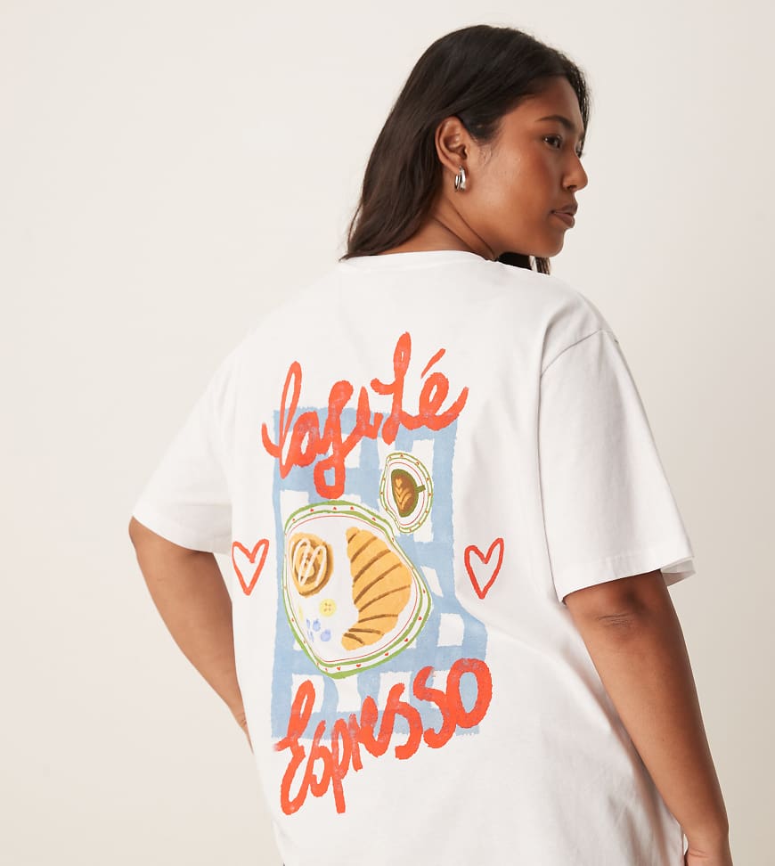 ASOS DESIGN Curve - Regular-Fit-T-Shirt in Weiß mit „Café Le Espresso"-Rückenprint von ASOS Curve