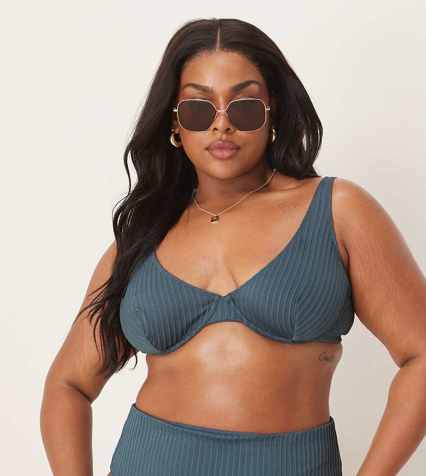 ASOS DESIGN Curve - Riddy - Geripptes Bügel-Bikinioberteil in Schieferblau-Grau von ASOS Curve
