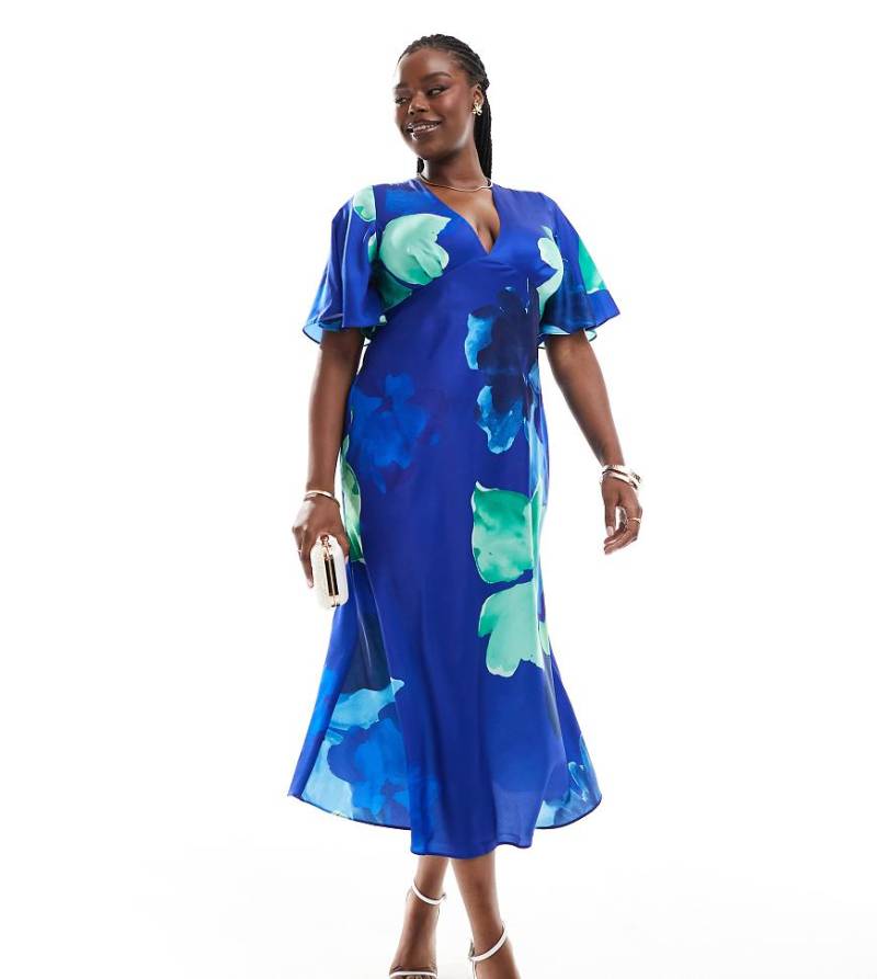 ASOS DESIGN Curve - Satin-Midikleid in Blau mit Flatterärmeln und Blumenprint-Bunt von ASOS Curve