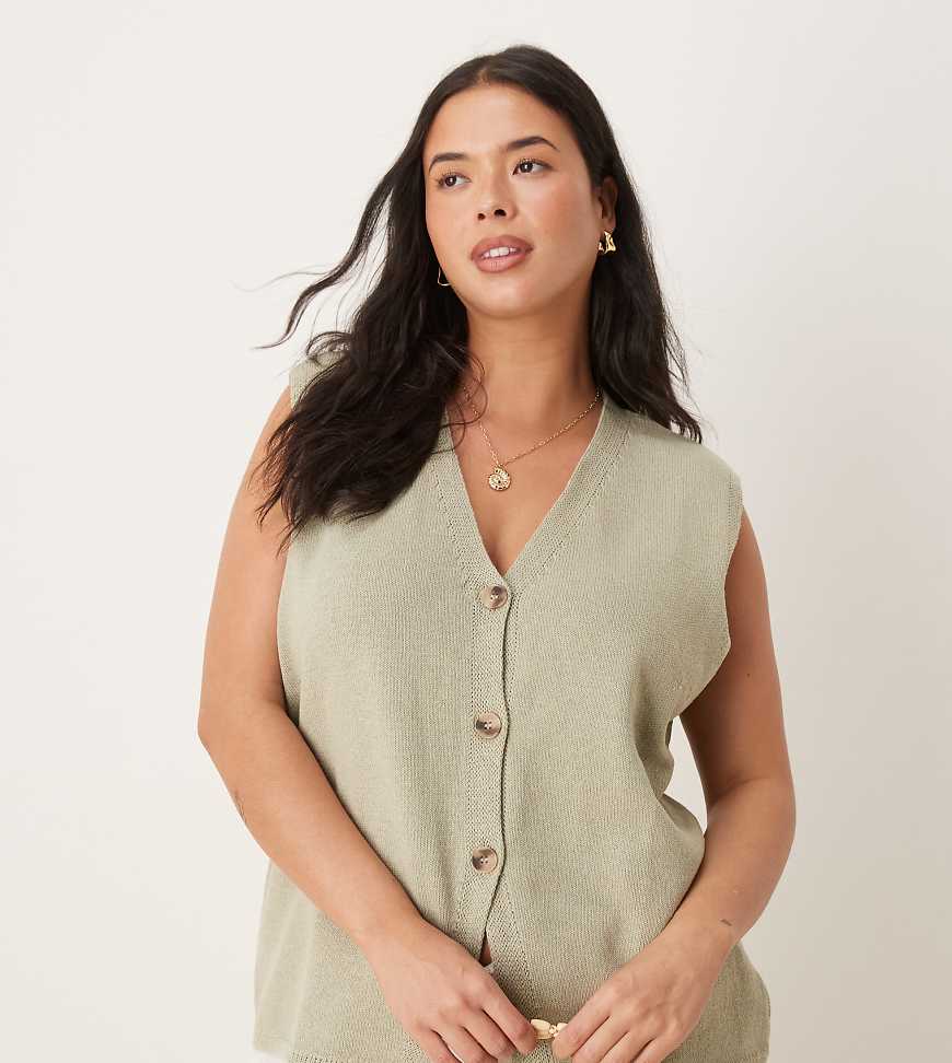 ASOS DESIGN Curve - Schlichte, locker geschnittene Strick-Weste in Khaki-Grün von ASOS Curve