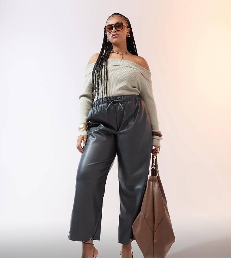 ASOS DESIGN Curve - Schlupfhose aus Kunstleder in Anthrazit mit weitem Bein-Grau von ASOS Curve