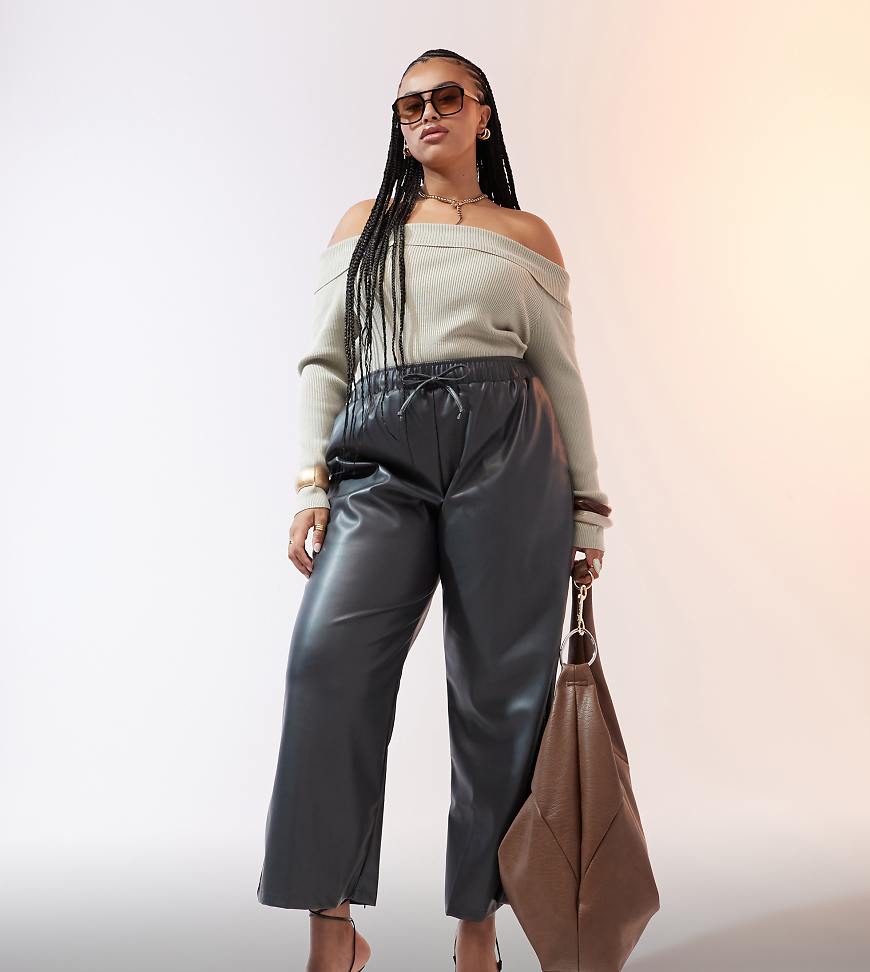 ASOS DESIGN Curve - Schlupfhose aus Kunstleder in Anthrazit mit weitem Bein-Grau ASOS DESIGN Curve - Schlupfhose aus Kunstleder in Anthrazit mit weitem Bein-Grau von ASOS Curve