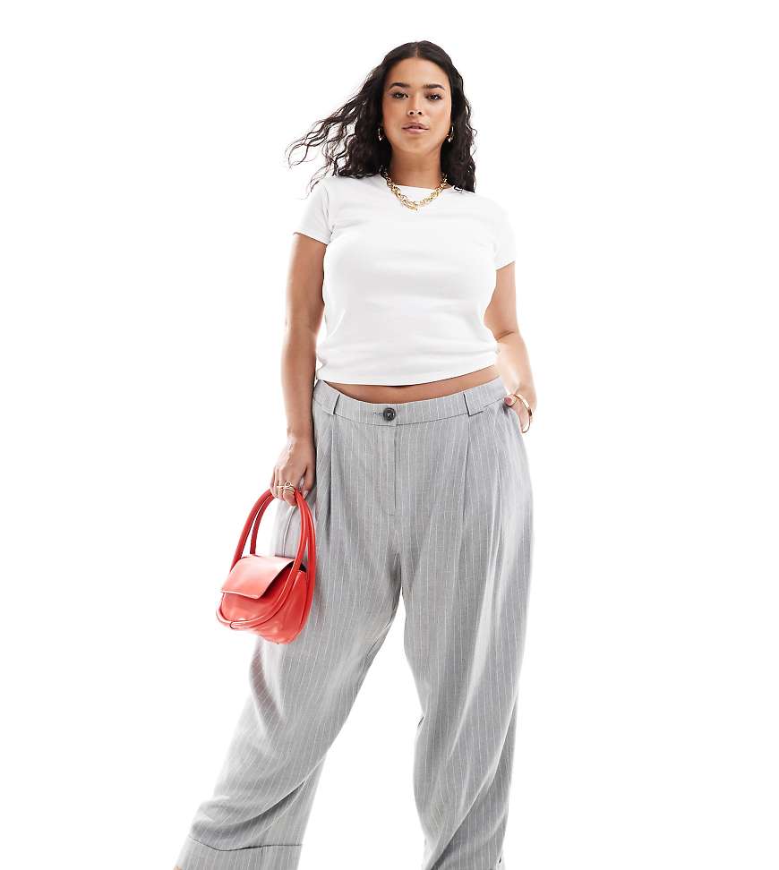 ASOS DESIGN Curve - Schmal zulaufende, elegante Hose mit Umschlagsaum und Streifen-Bunt von ASOS Curve