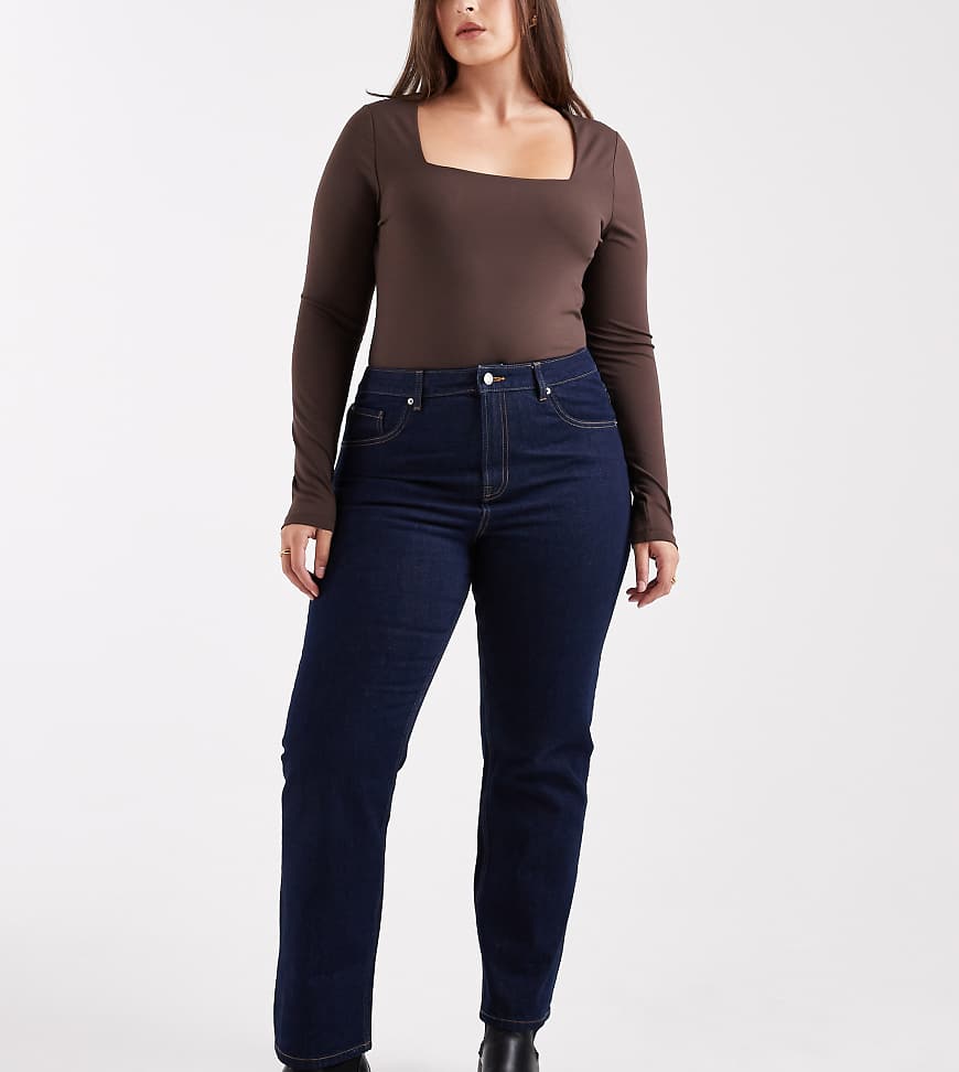 ASOS DESIGN Curve - Schmale Straight Jeans in Rinse-Waschung mit hohem Bund-Marineblau von ASOS Curve