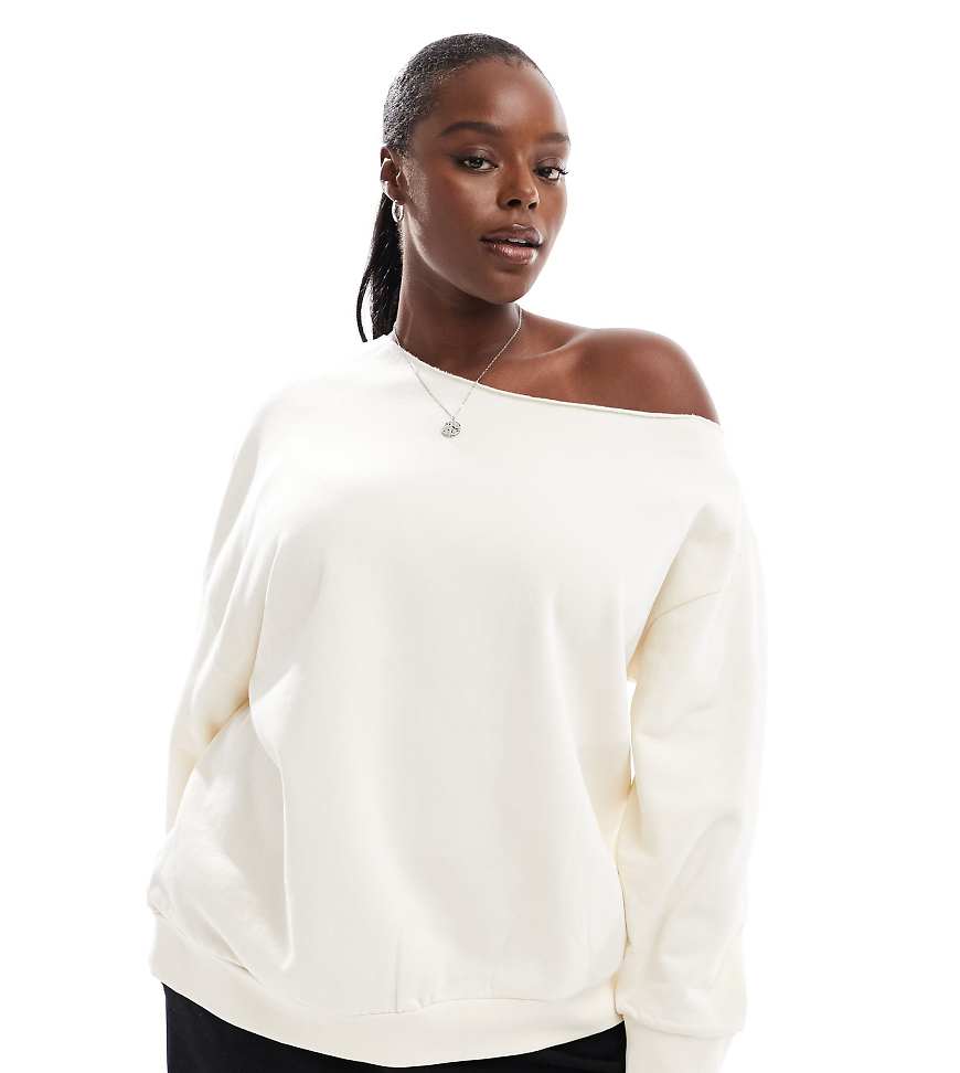 ASOS DESIGN Curve - Schulterfreies Oversize-Sweatshirt in Ecru-Weiß von ASOS Curve