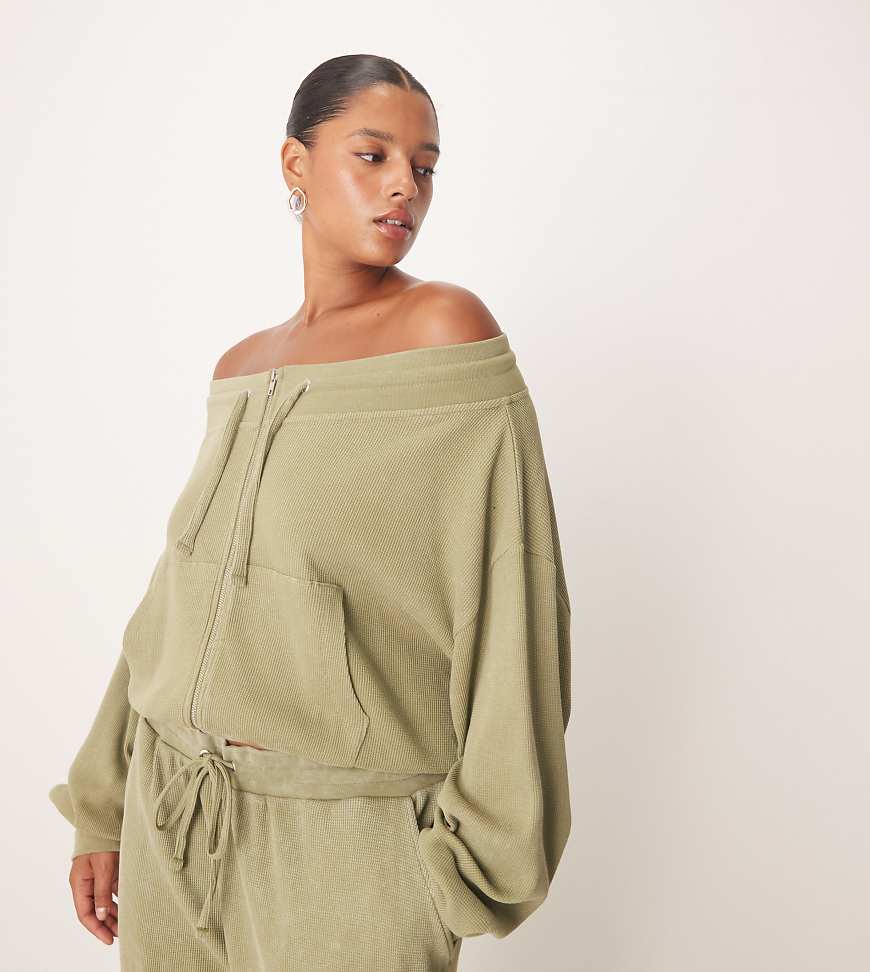 ASOS DESIGN Curve - Schulterfreies Sweatshirt in Khaki mit Waffelstruktur und durchgehendem Reißverschluss-Grün von ASOS Curve