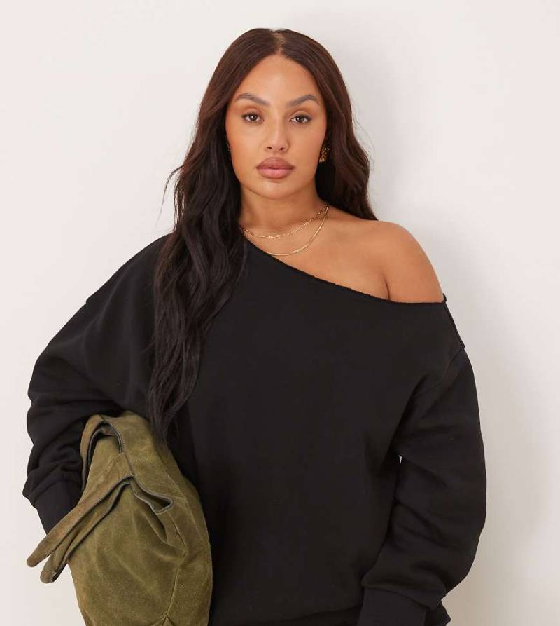 ASOS DESIGN Curve - Schulterfreies Sweatshirt in Schwarz mit weicher Innenseite von ASOS Curve