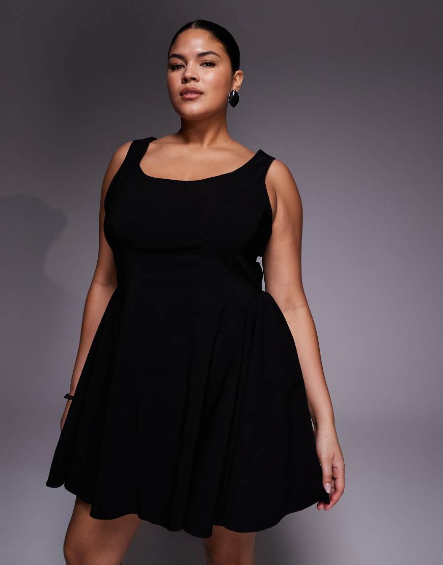ASOS DESIGN Curve - Schwingendes Bengaline-Minikleid in Schwarz mit U-Ausschnitt und Strukturmuster von ASOS Curve