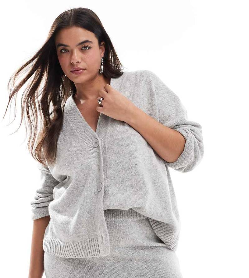 ASOS DESIGN Curve - Strickjacke in Grau mit V-Ausschnitt, Kombiteil von ASOS Curve