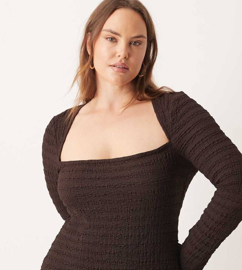 ASOS DESIGN Curve - Strukturiertes Oberteil in Schokobraun mit quadratischem Ausschnitt und ausgestellten Ärmeln, Kombiteil-Brown von ASOS Curve