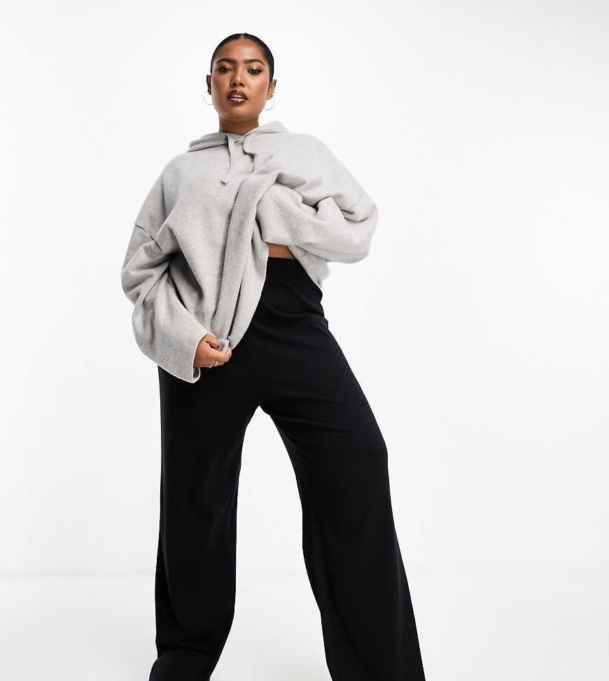 ASOS DESIGN Curve - Superweiche Jogginghose in Schwarz mit weitem Schnitt von ASOS Curve