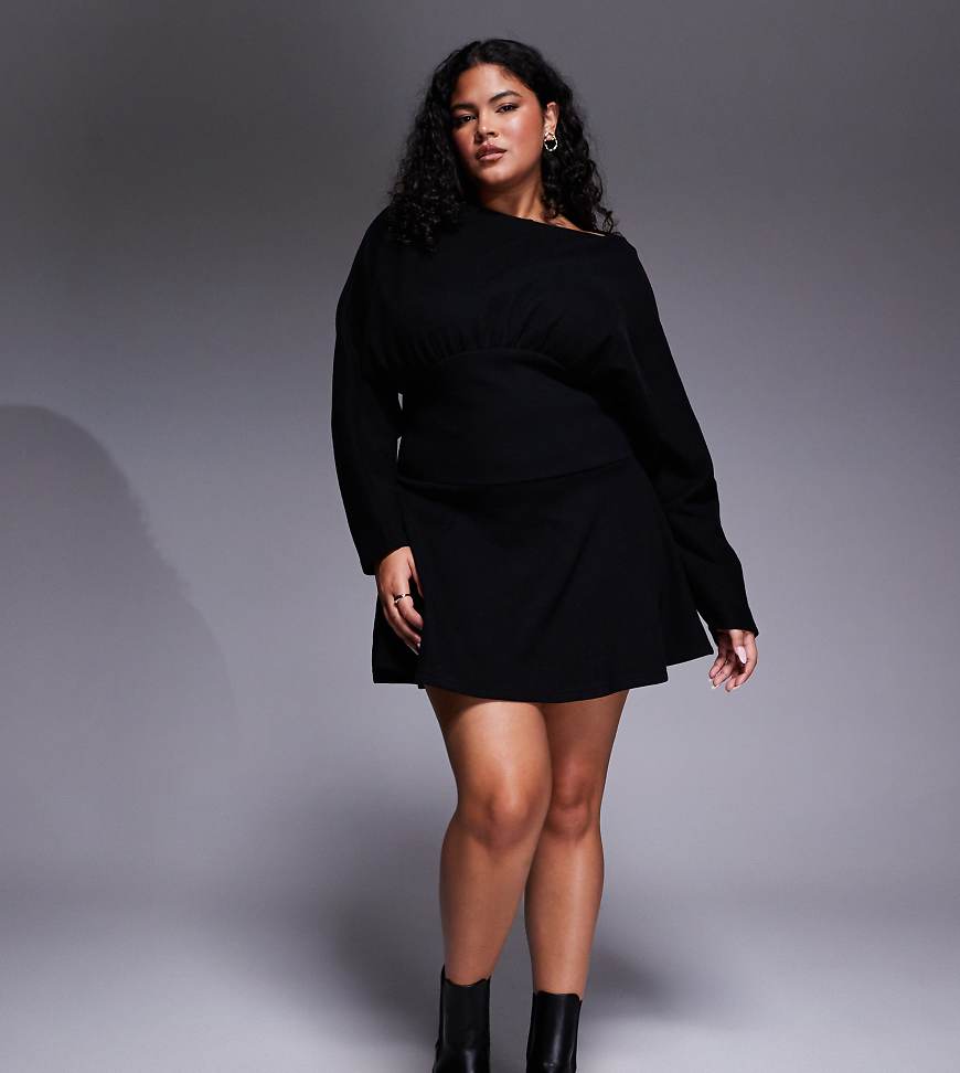 ASOS DESIGN Curve - Superweiches Blouson-Minikleid in Schwarz mit Fledermausärmeln und U-Boot-Ausschnitt von ASOS Curve
