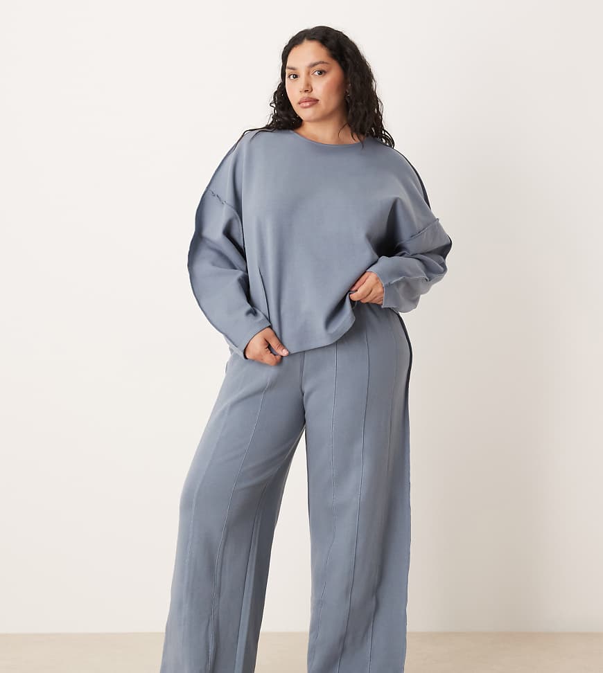ASOS DESIGN Curve - Superweit geschnittene Jogginghose aus Interlock in Blau mit Ziernaht von ASOS Curve