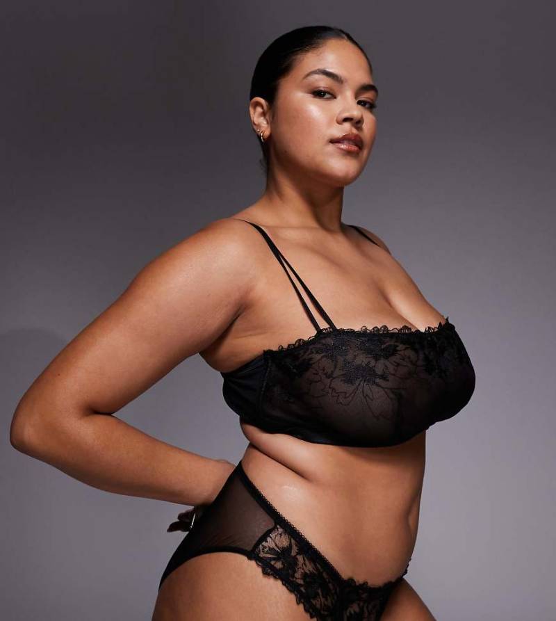 ASOS DESIGN Curve - Tabitha - Brazilian-Slip in Schwarz mit Blumenstickerei von ASOS Curve