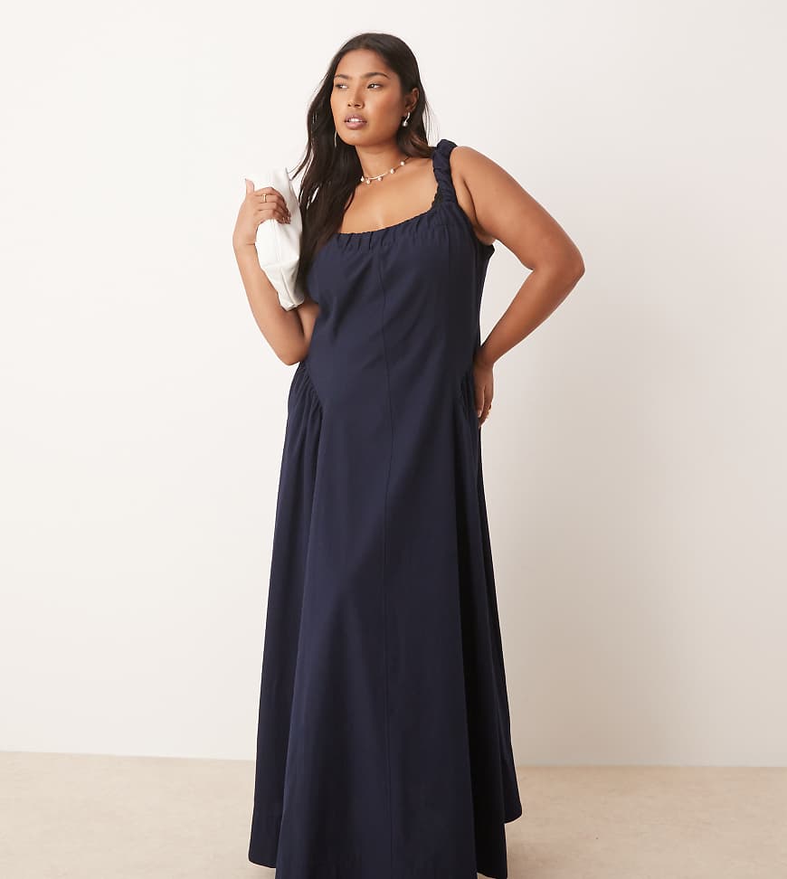ASOS DESIGN Curve - Tailliertes Maxikleid in Marineblau mit gerafften Kappärmeln ASOS DESIGN Curve - Tailliertes Maxikleid in Marineblau mit gerafften Kappärmeln von ASOS Curve