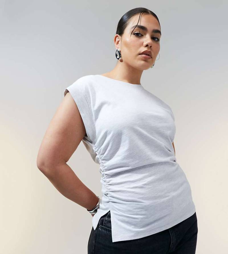 ASOS DESIGN Curve - Tanktop in meliertem Eisgrau mit Korsett-Taille und betonter Schulter von ASOS Curve