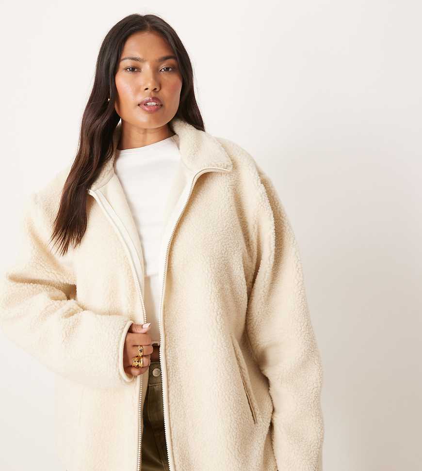 ASOS DESIGN Curve - Teddyfleece-Sweatshirt in Cremeweiß mit durchgehendem Reißverschluss von ASOS Curve