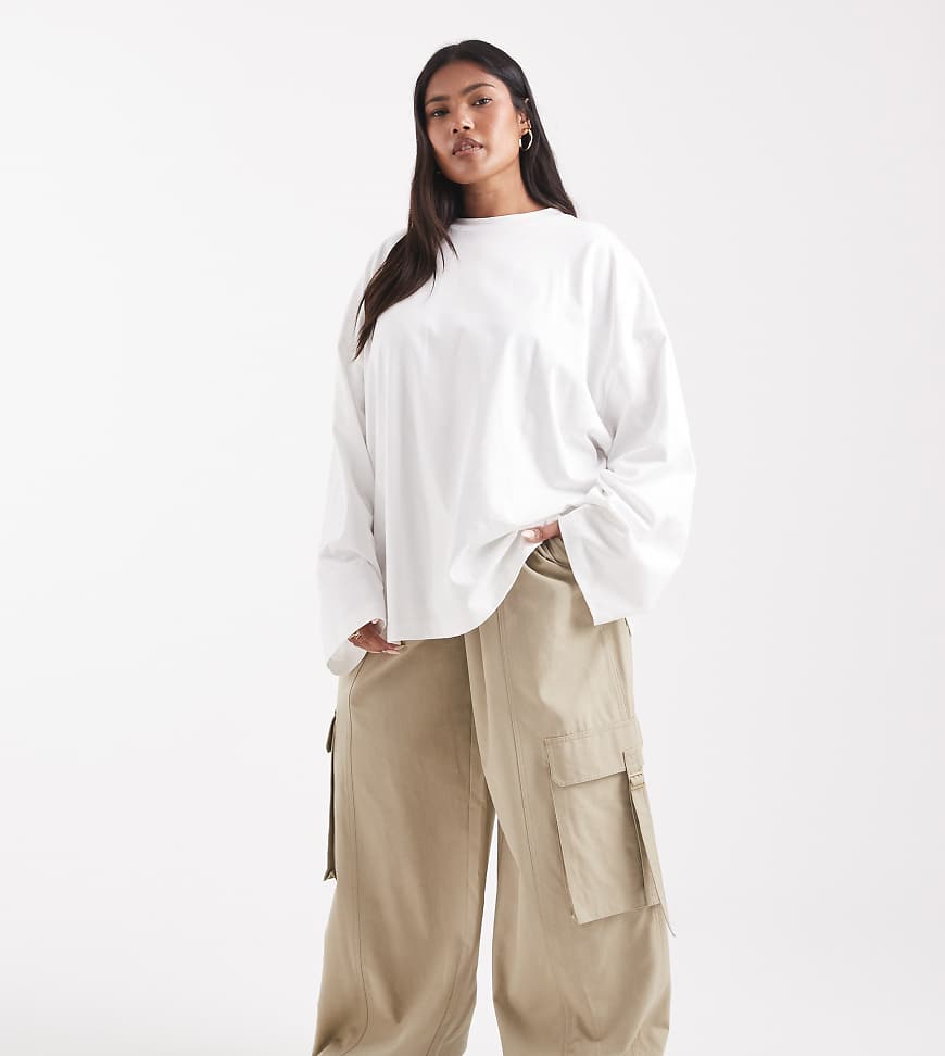 ASOS DESIGN Curve - Utility-Schlupfhose in verwaschenem Kamelbraun mit Oversize-Passform-Neutral von ASOS Curve
