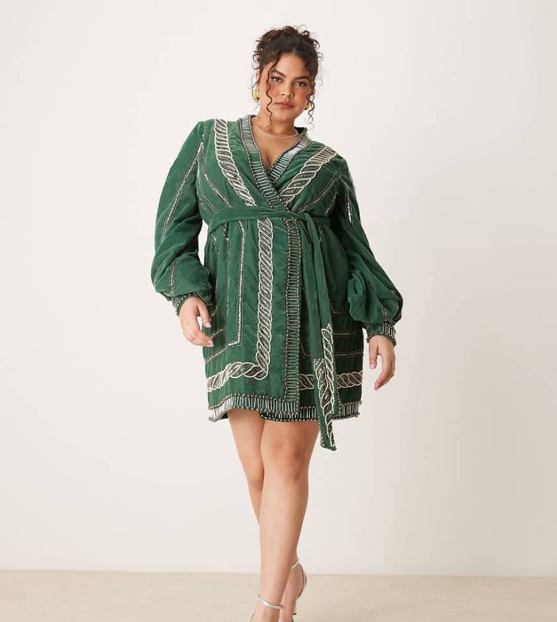 ASOS DESIGN Curve - Verziertes Samt-Minikleid in Tannengrün mit Bindedetail von ASOS Curve