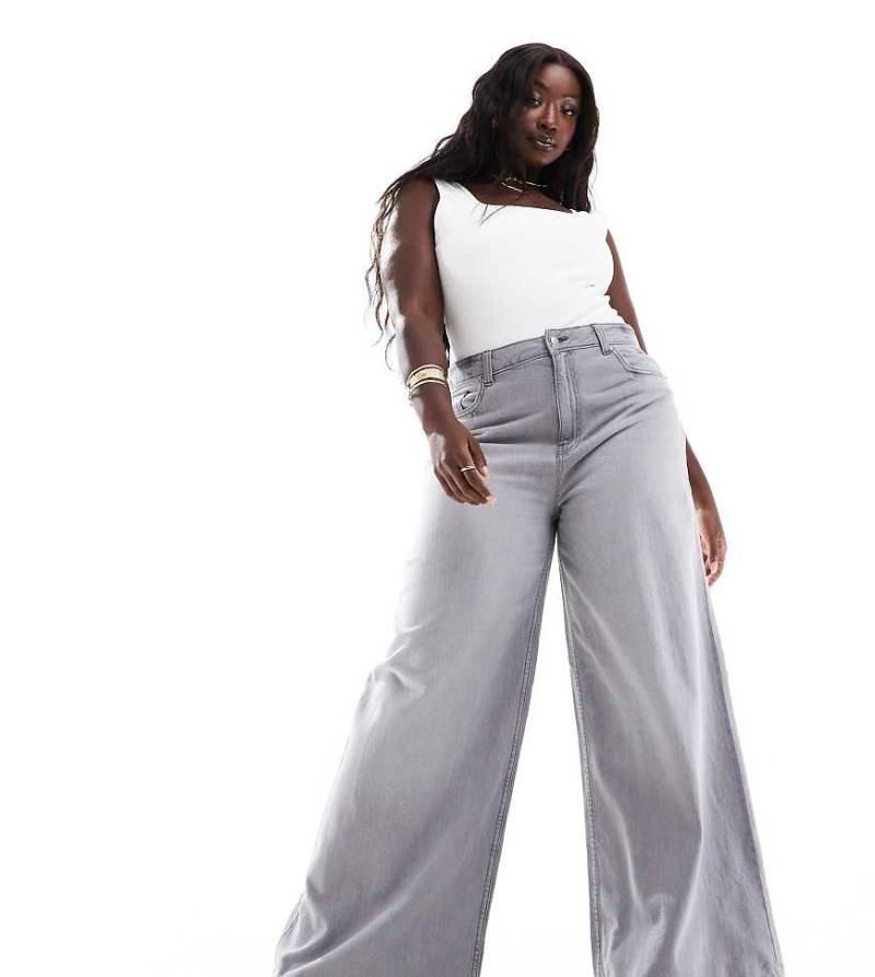 ASOS DESIGN Curve - Weiche Jeans in Grau mit weitem Bein von ASOS Curve