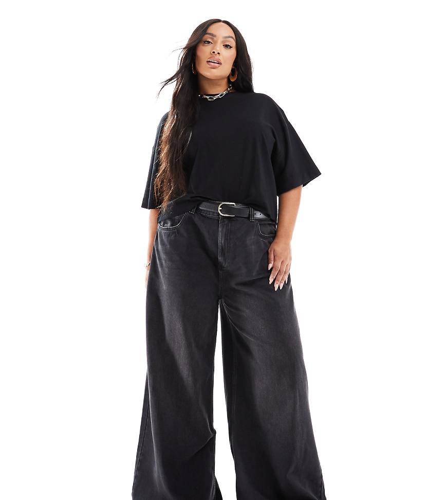 ASOS DESIGN Curve - Jeans in Schwarz mit weitem Bein ASOS DESIGN Curve - Jeans in Schwarz mit weitem Bein von ASOS Curve