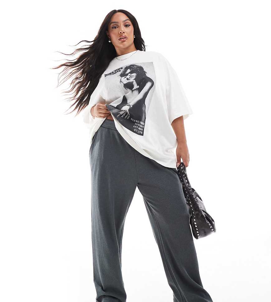 ASOS DESIGN Curve - Hose in verwaschenem Anthrazit mit Waffelstruktur und weitem Bein-Grau ASOS DESIGN Curve - Hose in verwaschenem Anthrazit mit Waffelstruktur und weitem Bein-Grau von ASOS Curve