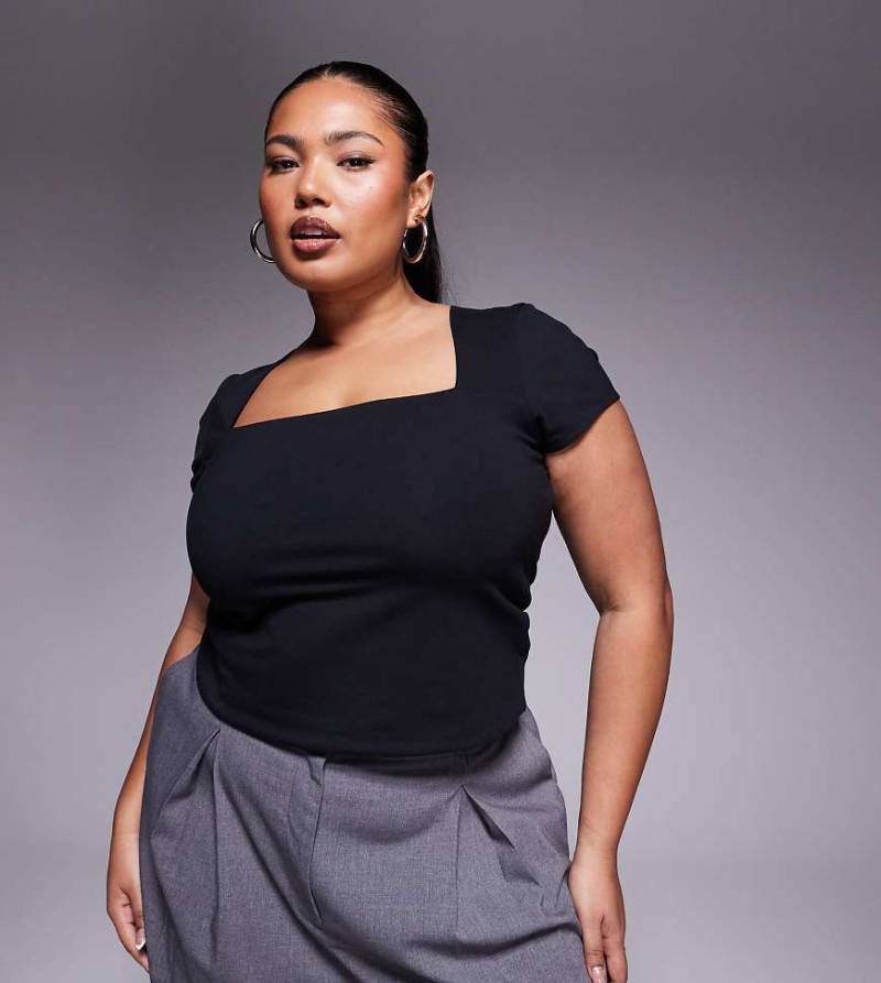 ASOS DESIGN Curve - Zweilagiges Oberteil in Schwarz mit eckigem Ausschnitt und Kappärmeln von ASOS Curve