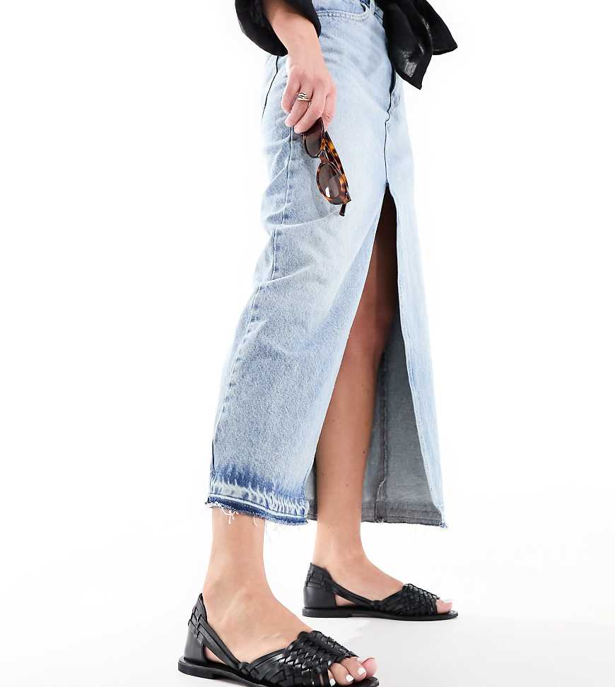 ASOS DESIGN - Francis - Flache Sandalen aus Leder in Schwarz mit weiter Passform von ASOS DESIGN Wide Fit