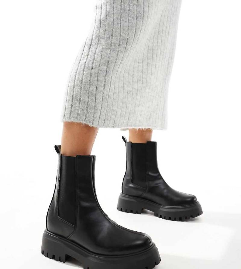 ASOS DESIGN Wide Fit - Amber - Klobige Chelsea-Stiefel in Schwarz von ASOS DESIGN Wide Fit