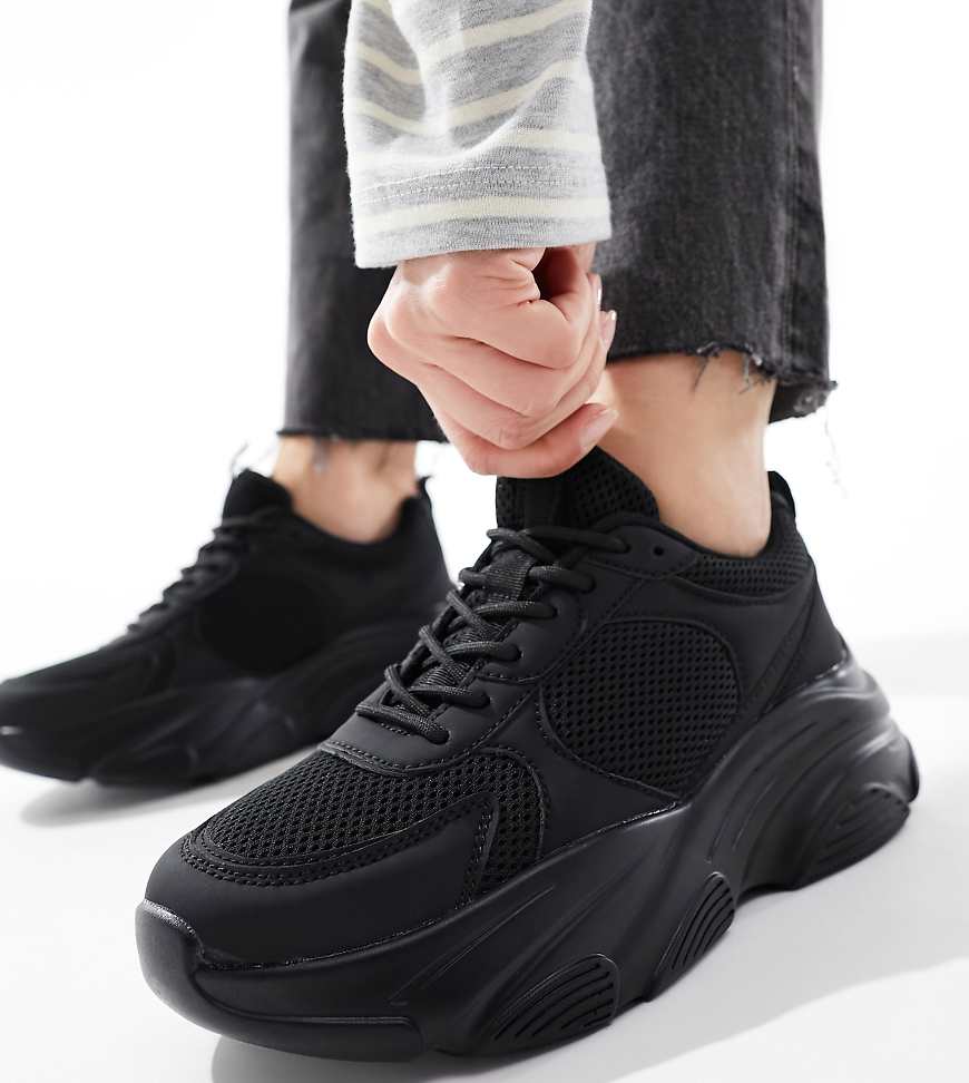 ASOS DESIGN Wide Fit - Drop - Sneaker in Schwarz von ASOS DESIGN Wide Fit