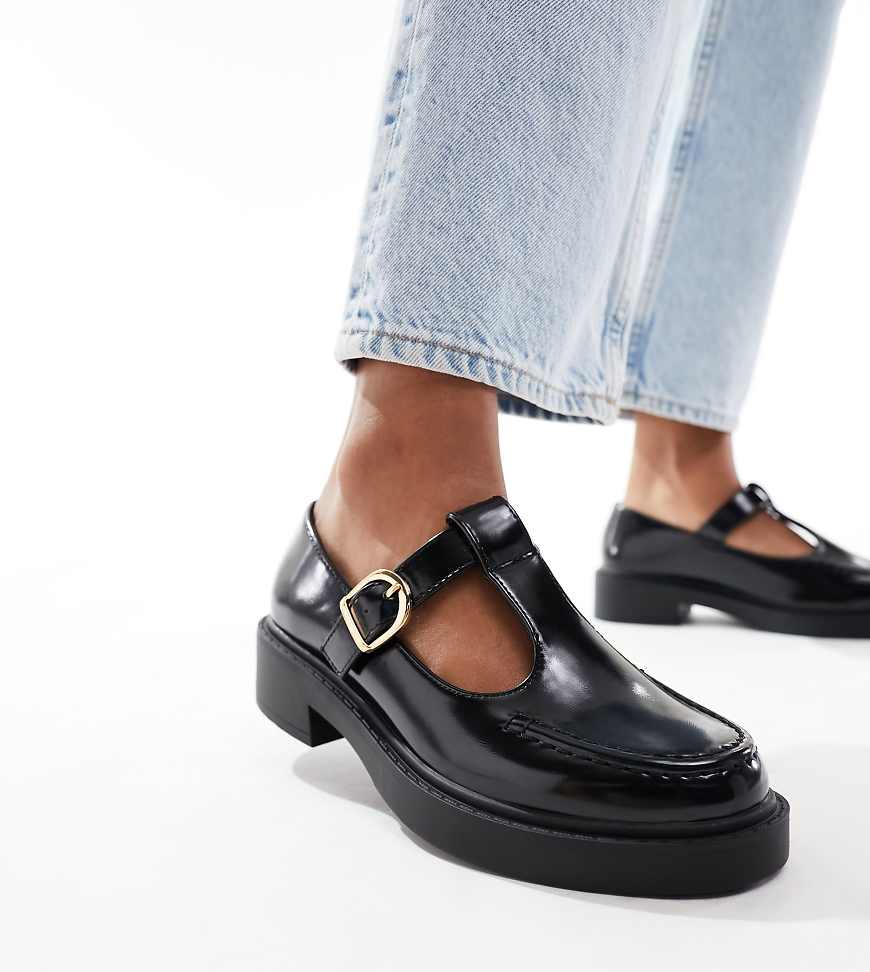 ASOS DESIGN - Wide Fit - Margo - Flache Mary-Jane-Schuhe in Schwarz ASOS DESIGN - Wide Fit - Margo - Flache Mary-Jane-Schuhe in Schwarz von ASOS DESIGN Wide Fit