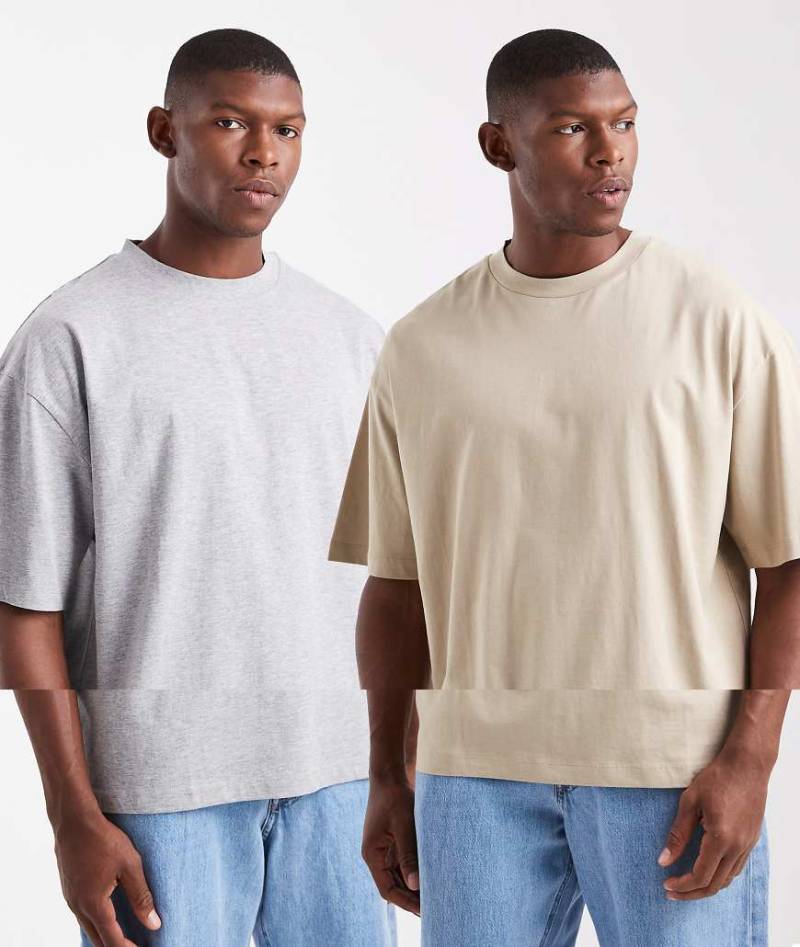 ASOS DESIGN - - 2er-Pack Basic-T-Shirts in Beige und Grau in Oversize-Passform-Bunt von ASOS DESIGN