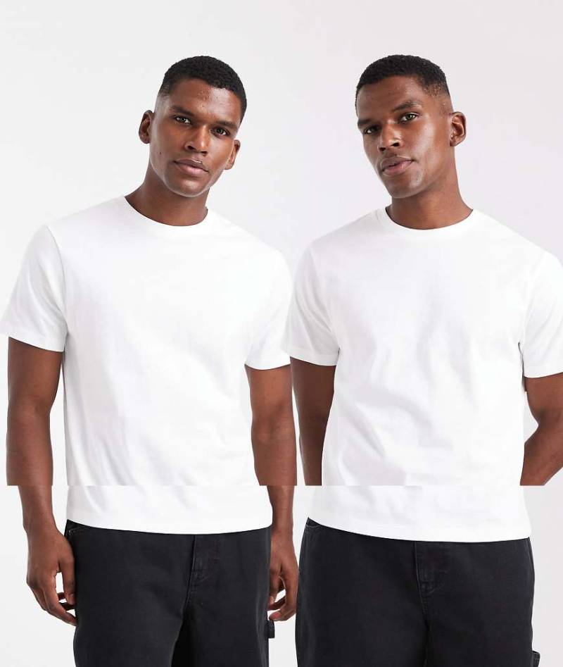 ASOS DESIGN - 2er-Pack Basic-T-Shirts in Weiß mit Rundhalsausschnitt von ASOS DESIGN