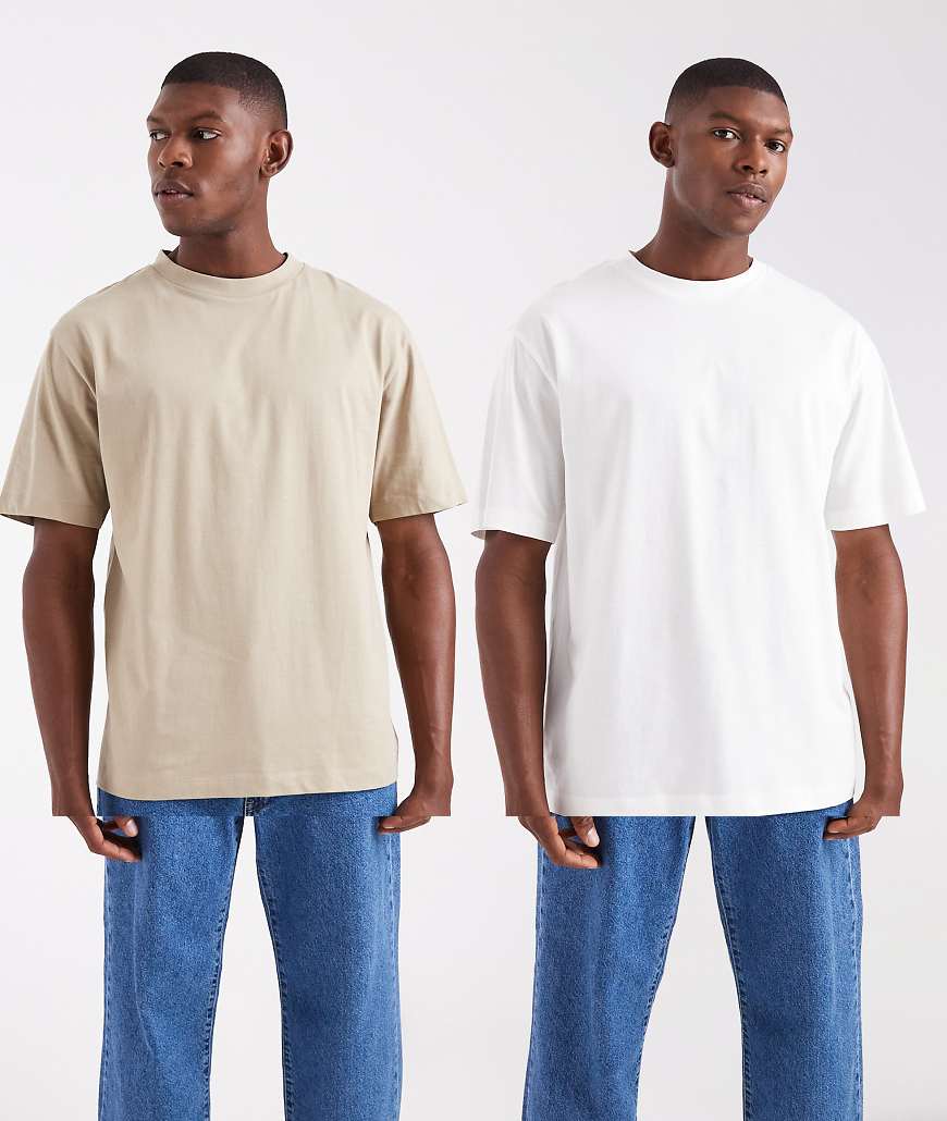 ASOS DESIGN - 2er-Pack Basic-T-Shirts in Weiß und Beige mit lockerem Schnitt-Bunt von ASOS DESIGN