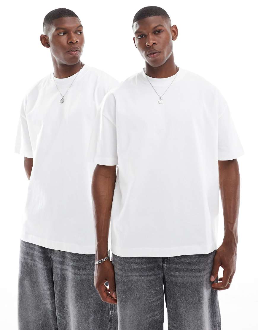 ASOS DESIGN - 2er-Pack Oversize-T-Shirts aus schwerem Stoff in Weiß ASOS DESIGN - 2er-Pack Oversize-T-Shirts aus schwerem Stoff in Weiß von ASOS DESIGN
