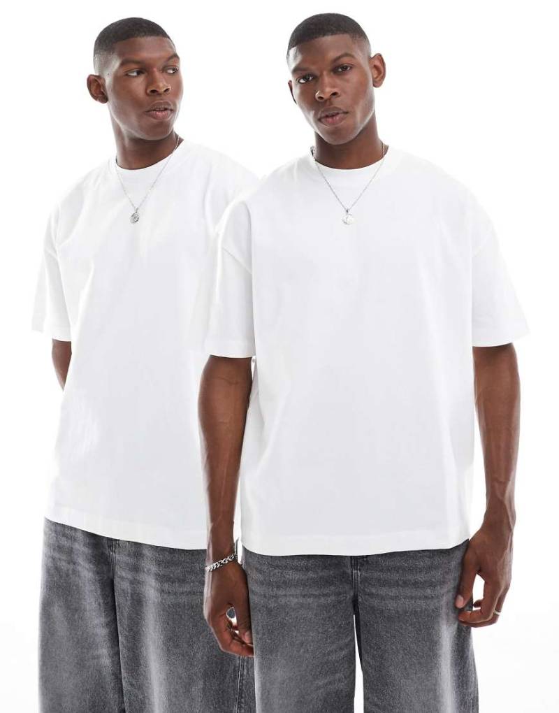 ASOS DESIGN - 2er-Pack Oversize-T-Shirts aus schwerem Stoff in Weiß von ASOS DESIGN