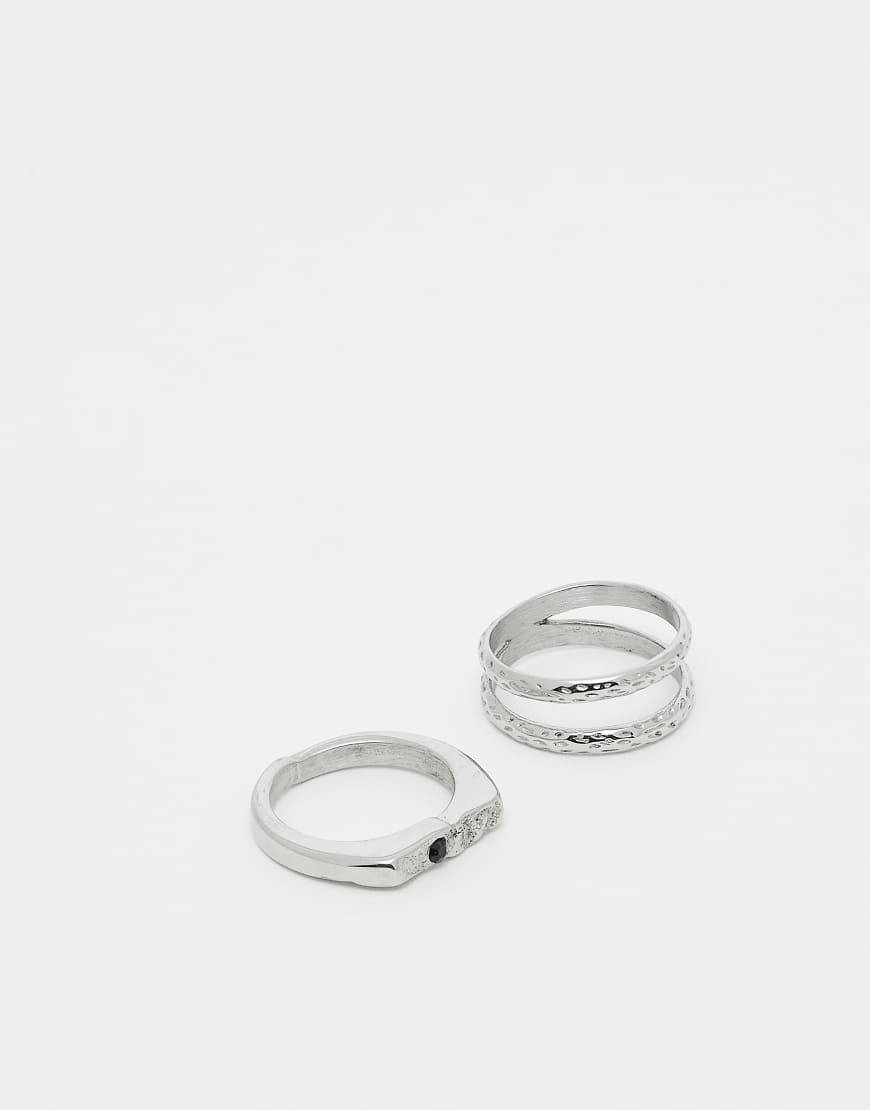 ASOS DESIGN - 2er-Pack Ringe aus wasserfestem Edelstahl in Silber-Optik mit gehämmerten Details von ASOS DESIGN