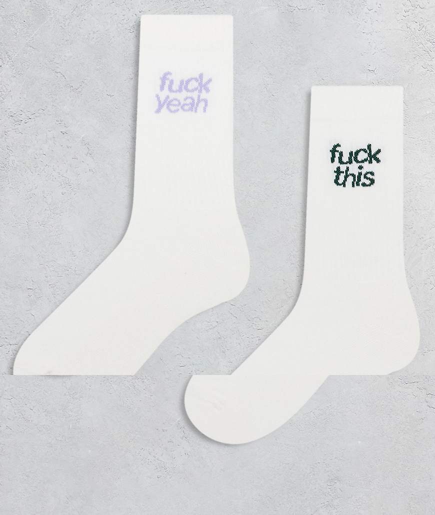 ASOS DESIGN - 2er-Pack Socken in Ecru mit „F*ck"-Slogans-Weiß von ASOS DESIGN
