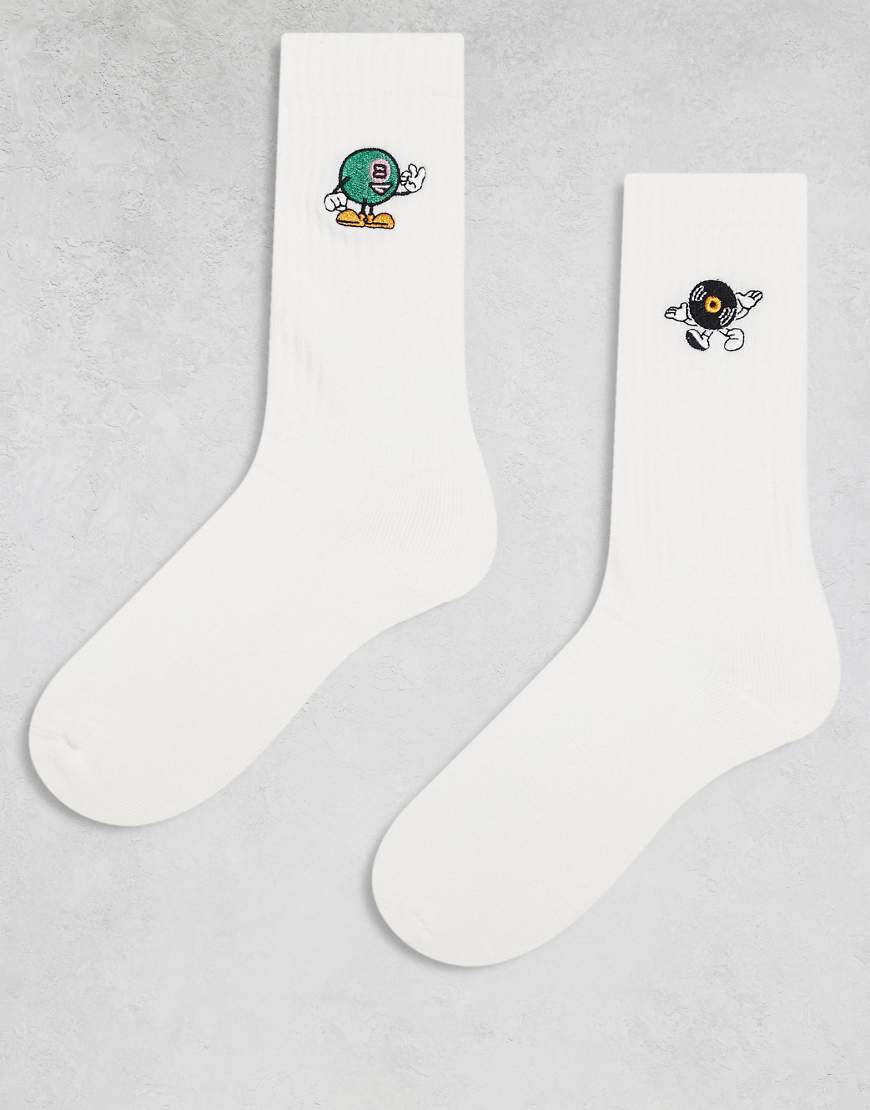 ASOS DESIGN - 2er-Pack Socken in Weiß mit gestickten Figuren ASOS DESIGN - 2er-Pack Socken in Weiß mit gestickten Figuren von ASOS DESIGN