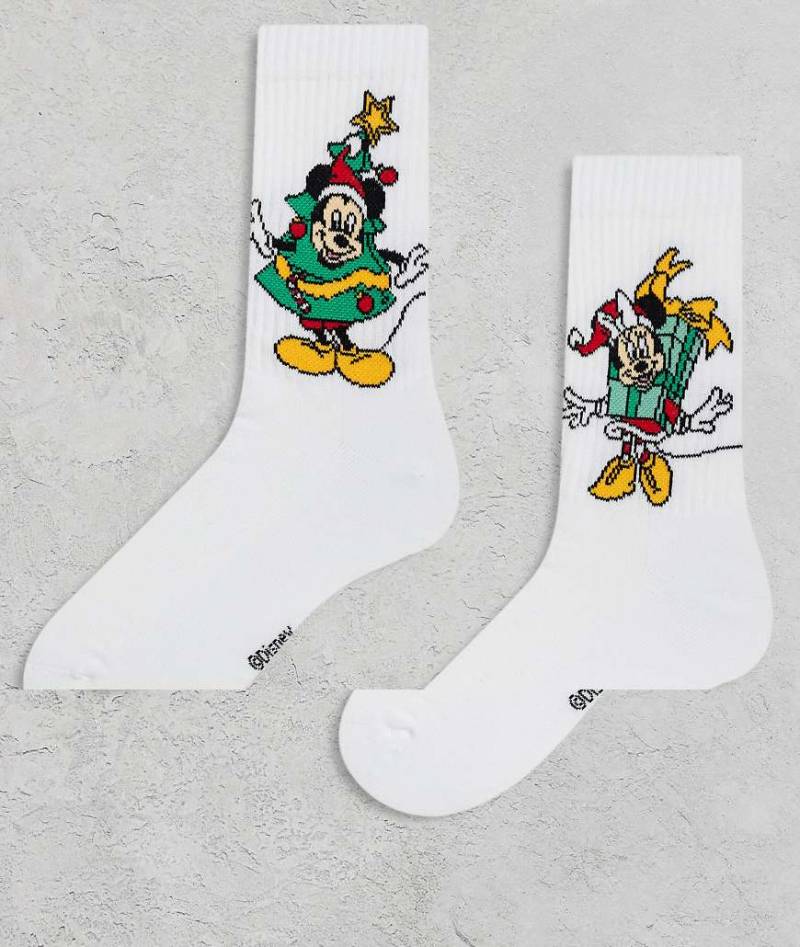 ASOS DESIGN - 2er-Pack Socken in Weiß mit weihnachtlicher Disney Mickey- & Minnie-Grafik von ASOS DESIGN