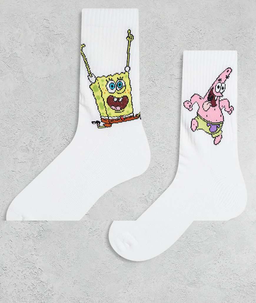 ASOS DESIGN - 2er-Pack Socken mit SpongeBob und Patrick Grafik in Weiß von ASOS DESIGN