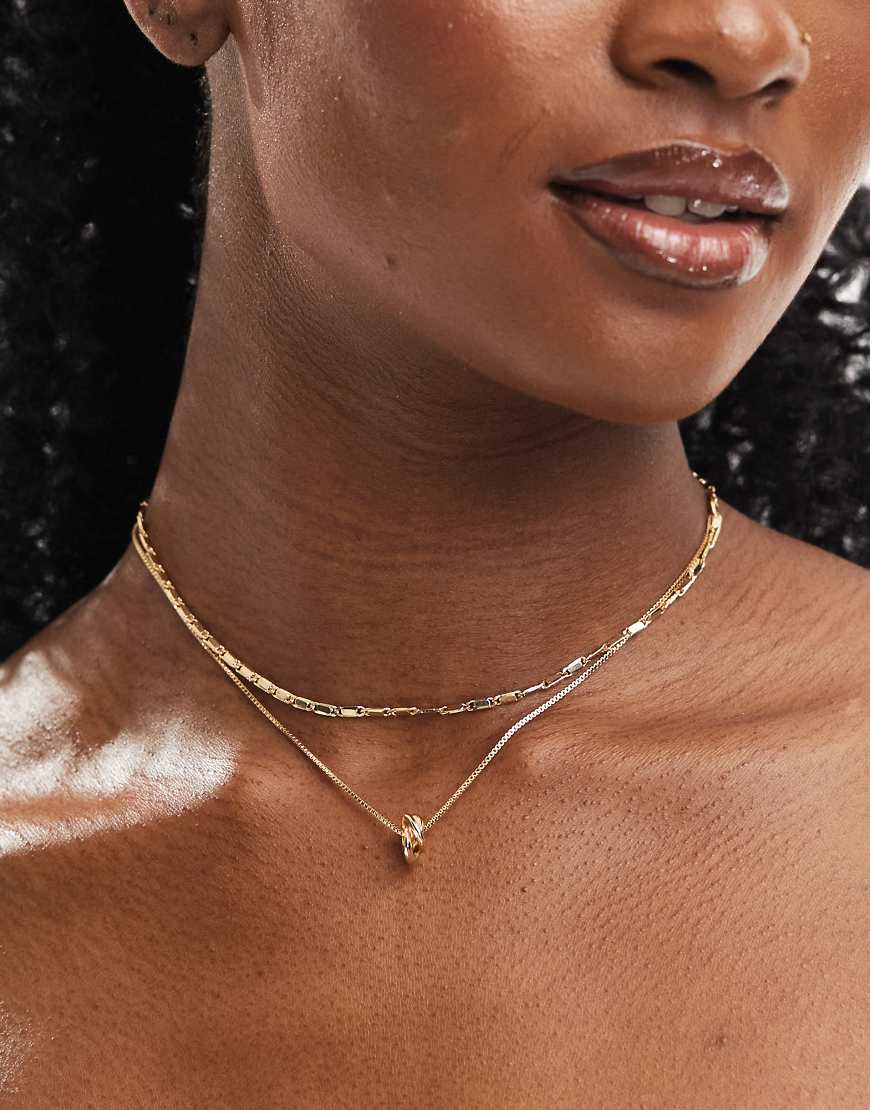 ASOS DESIGN - 2er-Pack goldfarbene Halsketten mit Knotenanhänger und strukturierter Kette von ASOS DESIGN