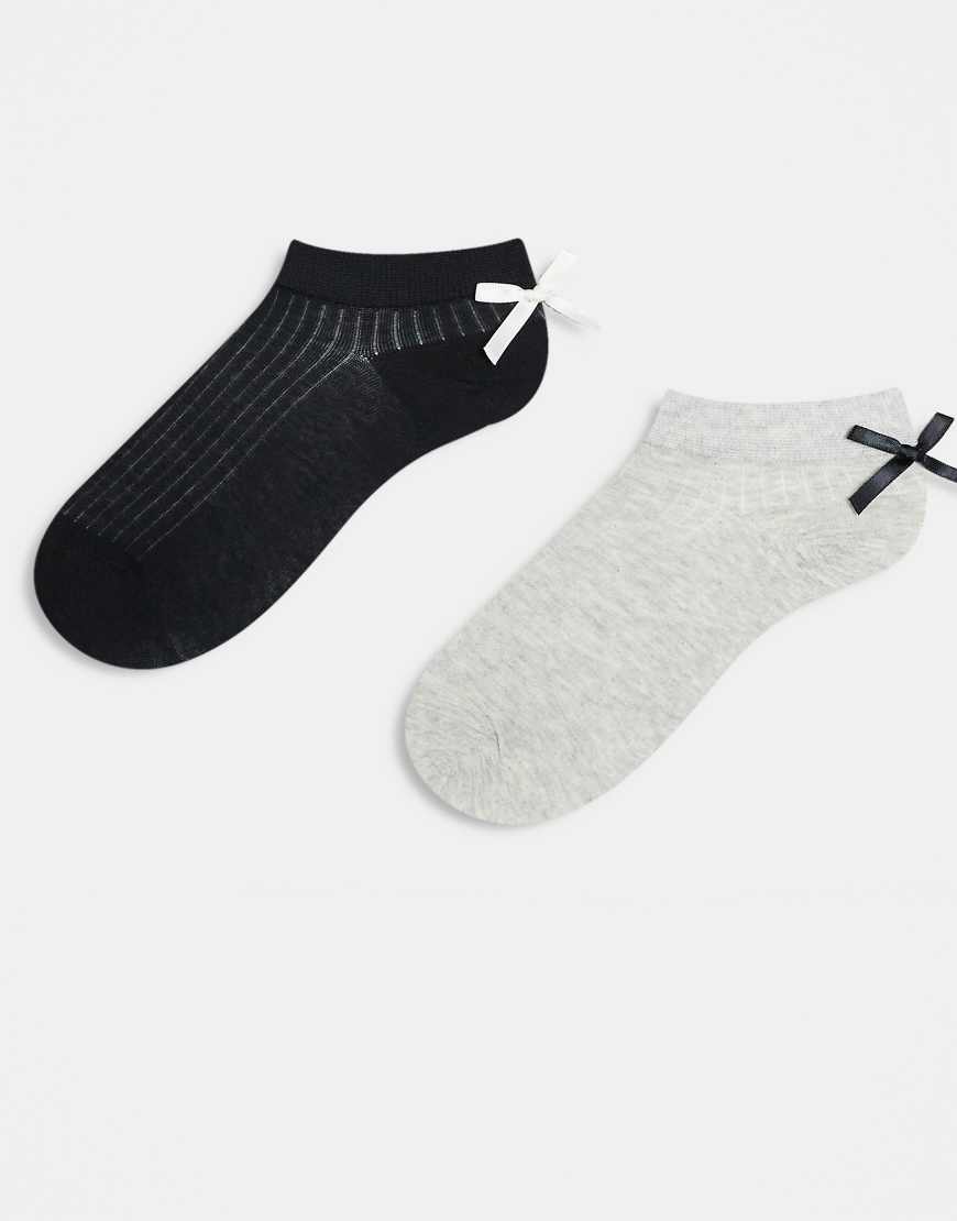 ASOS DESIGN - 2er-Pack kurze, knöchellange Socken in mehreren Farben mit Schleife hinten-Bunt ASOS DESIGN - 2er-Pack kurze, knöchellange Socken in mehreren Farben mit Schleife hinten-Bunt von ASOS DESIGN