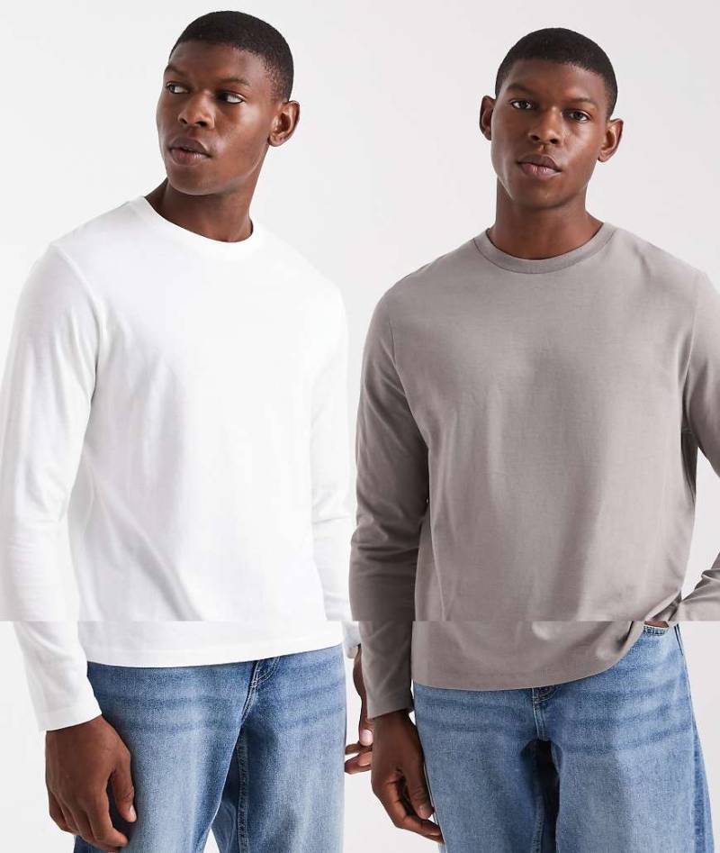 ASOS DESIGN - 2er-Pack langärmlige Basic-T-Shirts in Steingrau und Weiß-Bunt von ASOS DESIGN