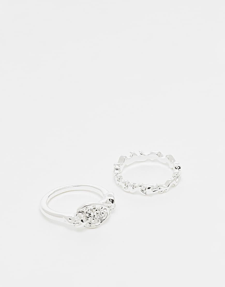ASOS DESIGN - 2er-Pack mit echtem Silber versilberte Ringe in geschmolzenem Design ASOS DESIGN - 2er-Pack mit echtem Silber versilberte Ringe in geschmolzenem Design von ASOS DESIGN