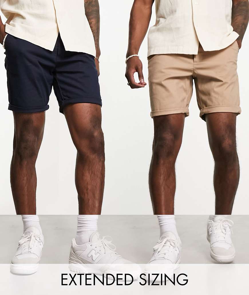 ASOS DESIGN - 2er-Pack mittellange Chino-Shorts mit schmalem Schnitt in Steinbeige und Marineblau-Mehrfarbig von ASOS DESIGN
