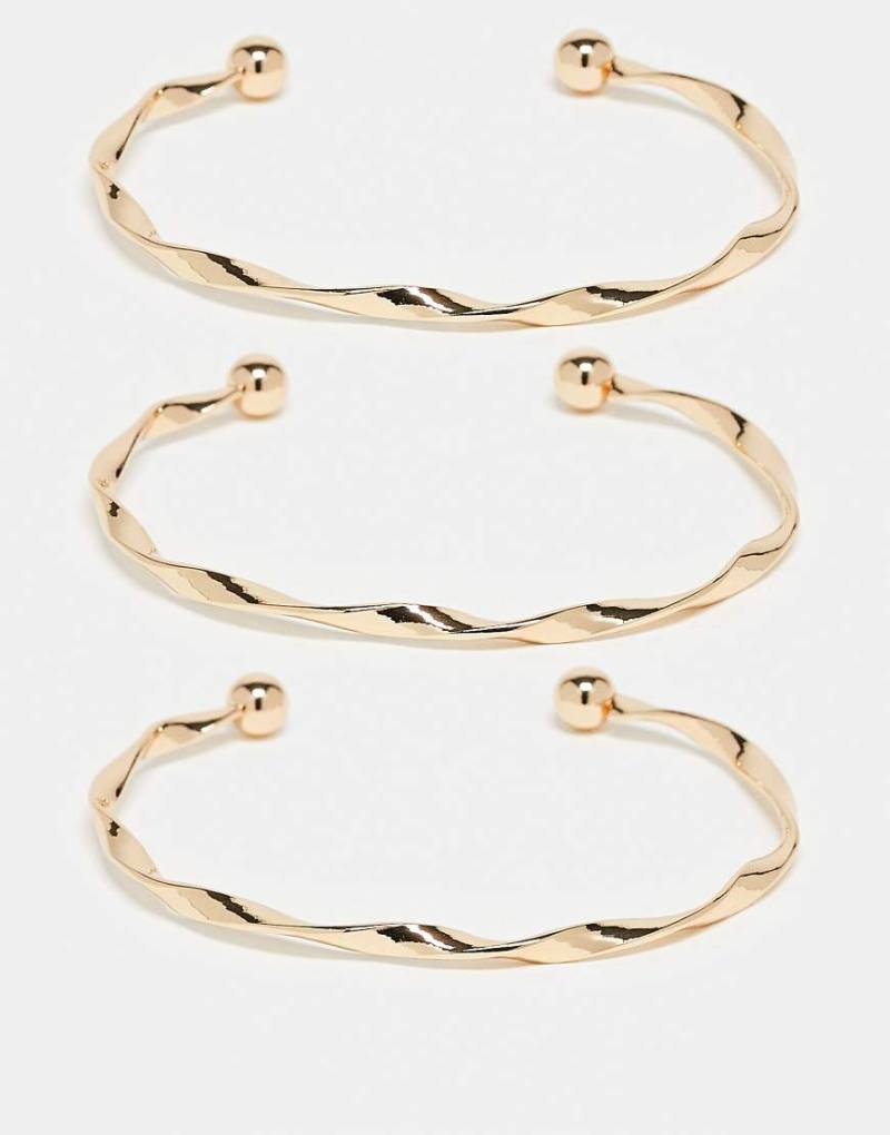 ASOS DESIGN - 3er-Pack Armreife in verschiedenen Formen-Goldfarben von ASOS DESIGN