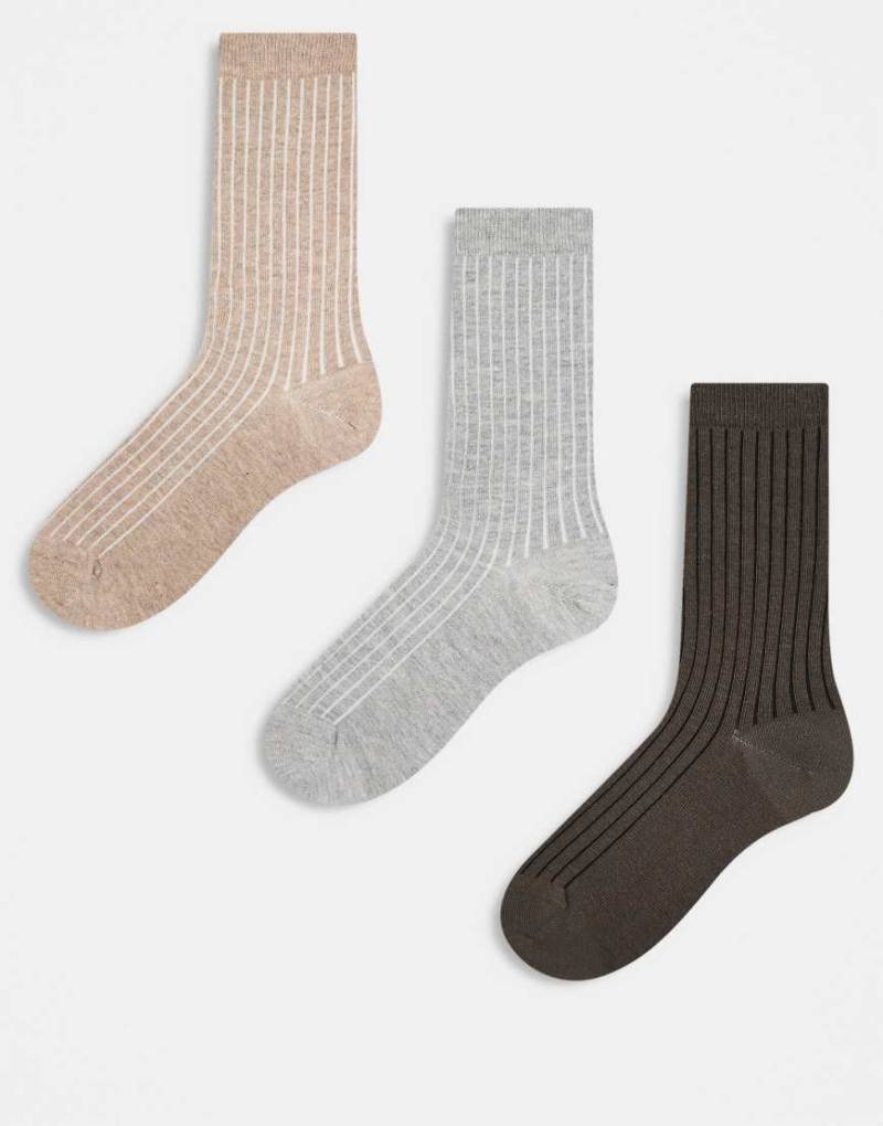 ASOS DESIGN - 3er-Pack weiche, gerippte Socken in Schokobraun, Hellbeige und meliertem Grau-Bunt von ASOS DESIGN